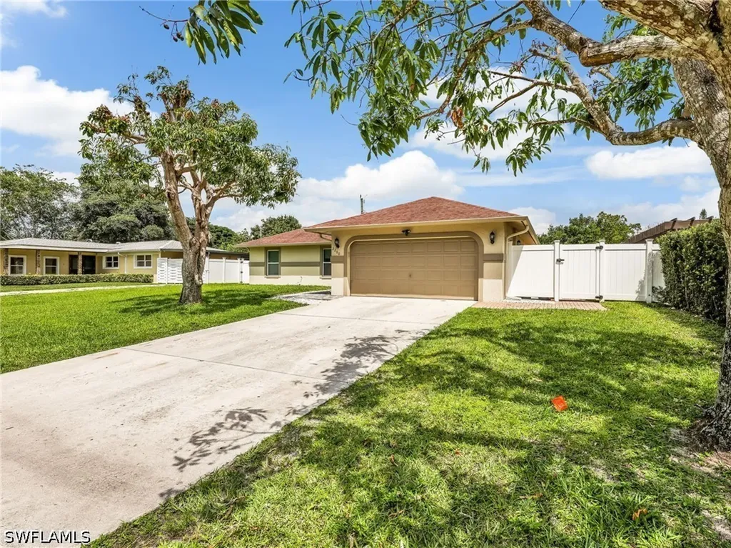 2200 45th Terrace SW Naples FL 34116