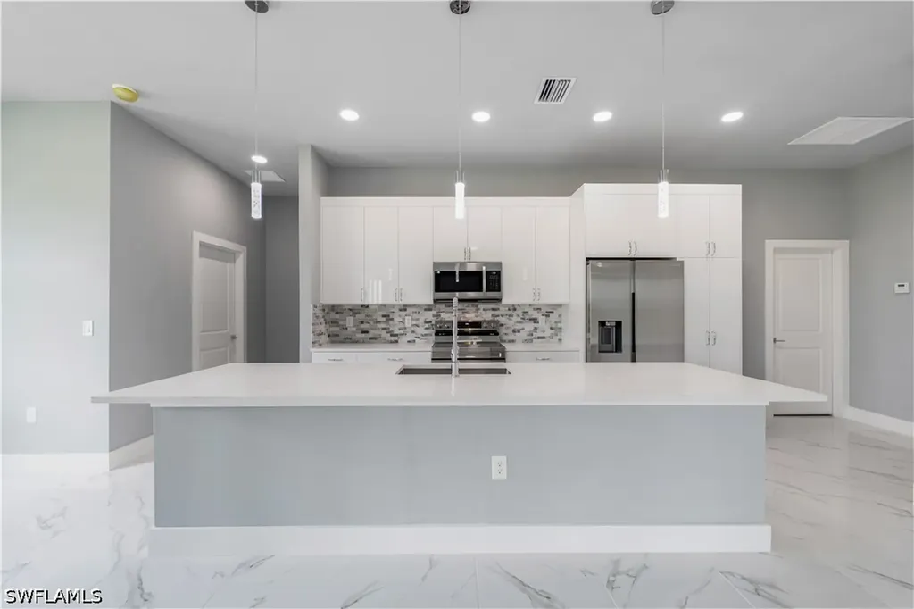 4002 22nd Street SW Lehigh Acres FL 33976