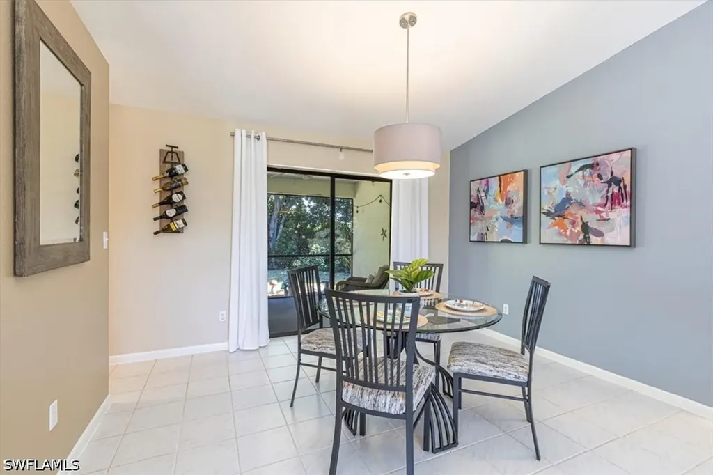 124 Versailles Circle Naples FL 34112
