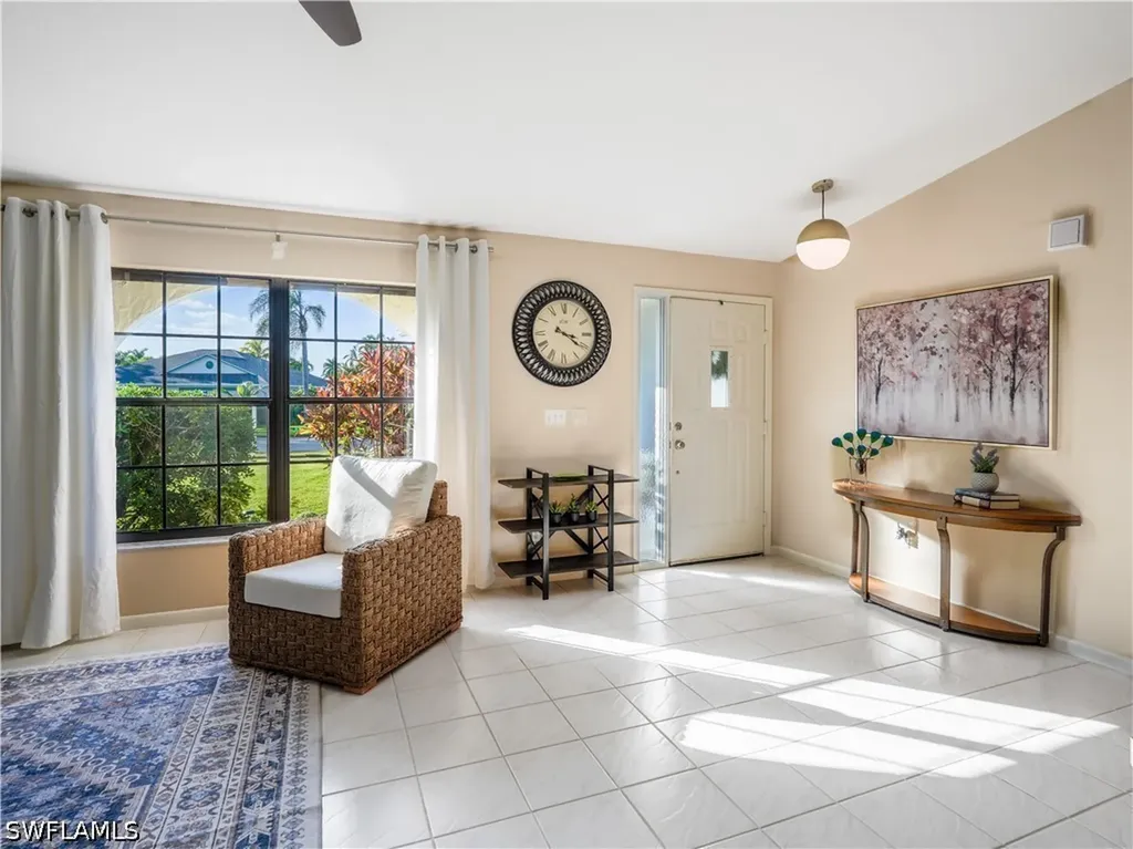124 Versailles Circle Naples FL 34112