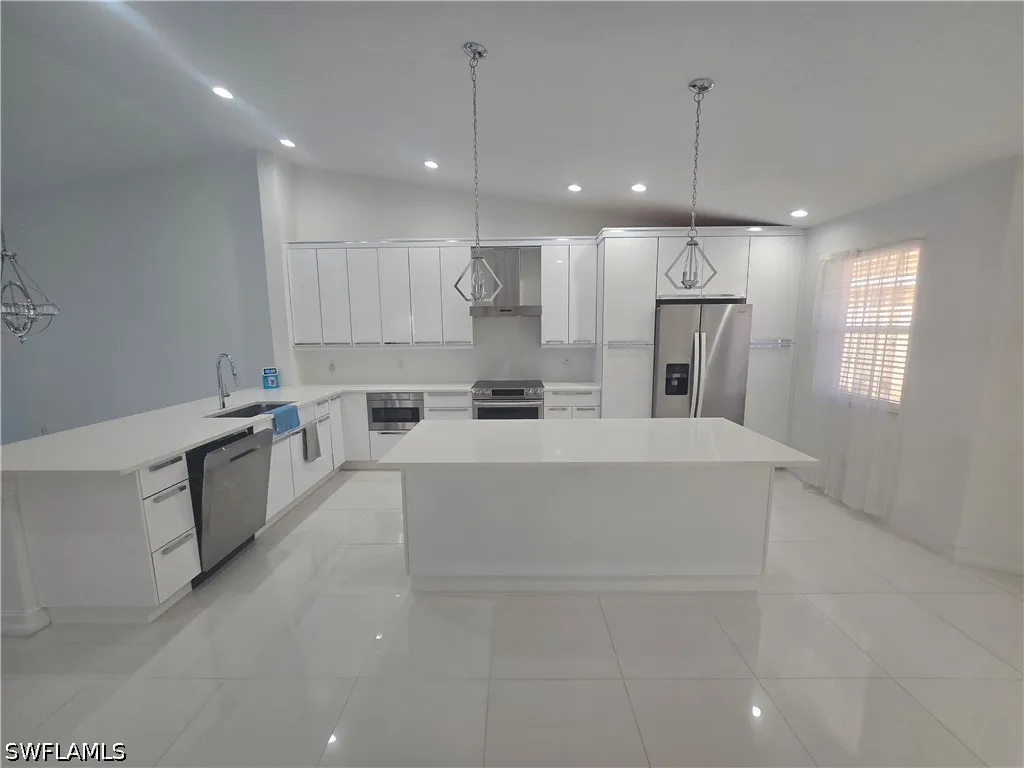 9175 Michael Circle Naples FL 34113