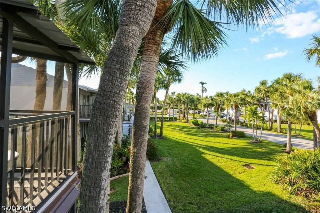4030 Northlight Drive Naples FL 34112