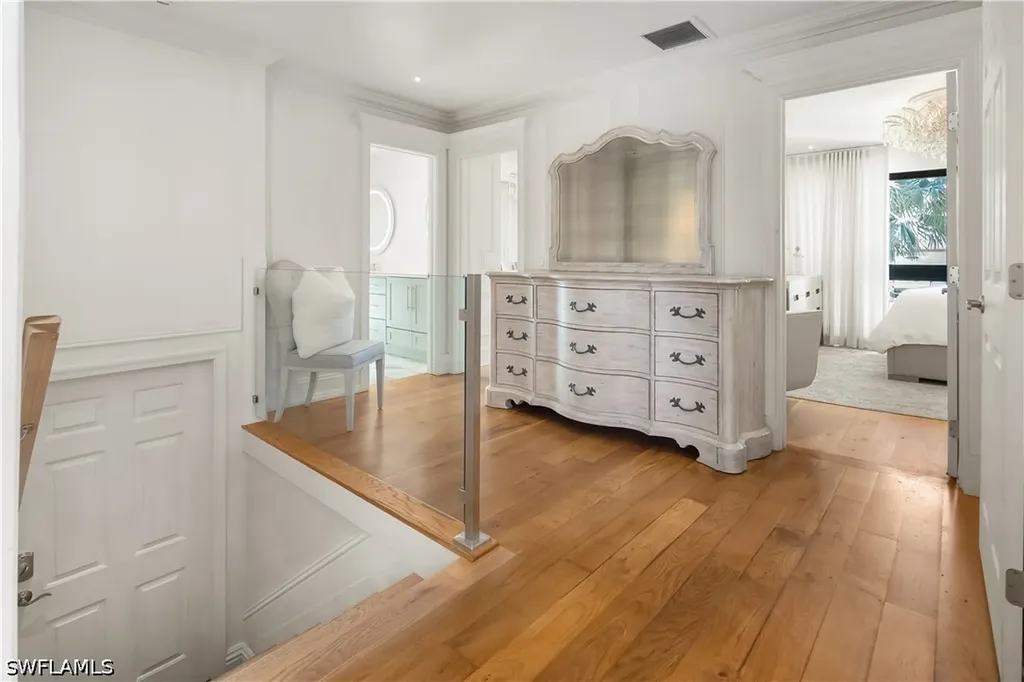 1585 Mullet Lane Naples FL 34102