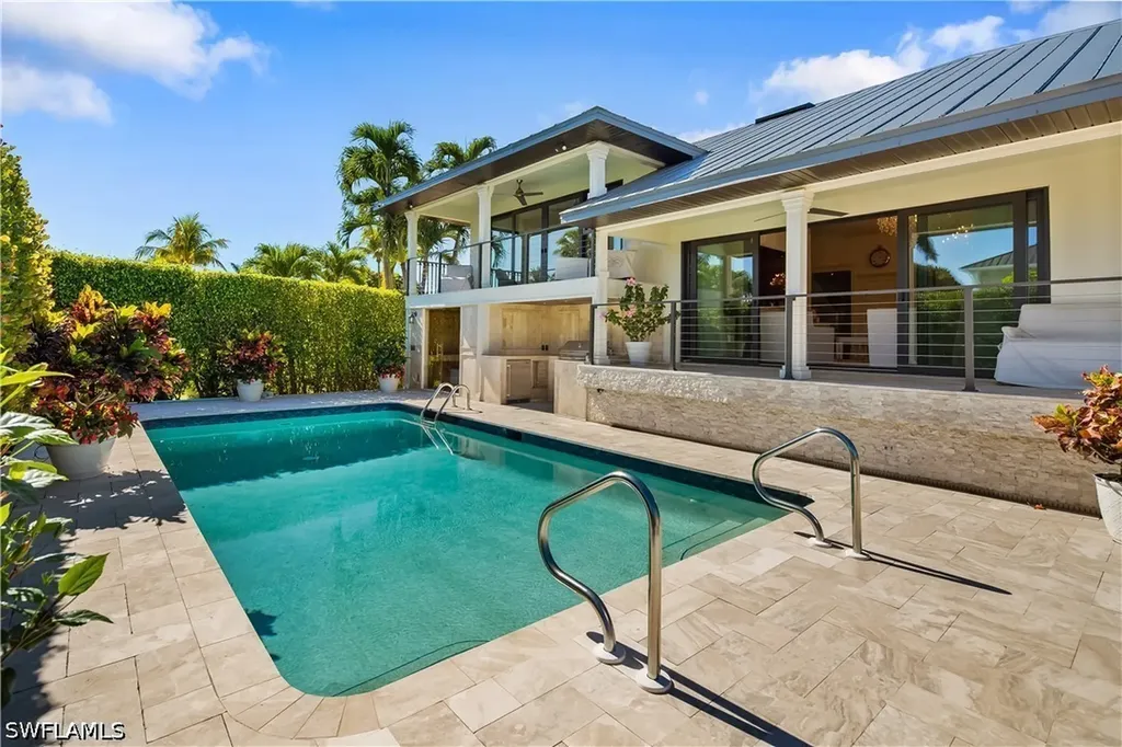 1585 Mullet Lane Naples FL 34102