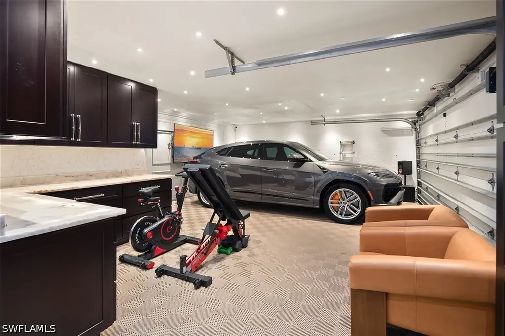 1585 Mullet Lane Naples FL 34102