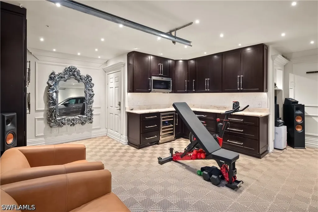 1585 Mullet Lane Naples FL 34102