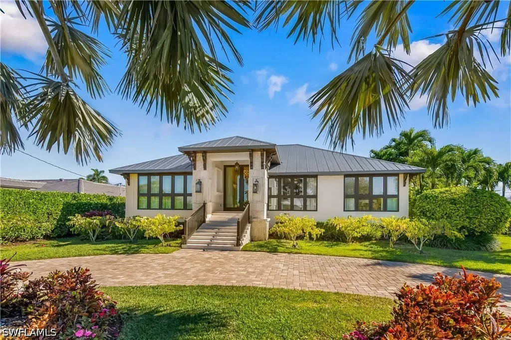 1585 Mullet Lane Naples FL 34102
