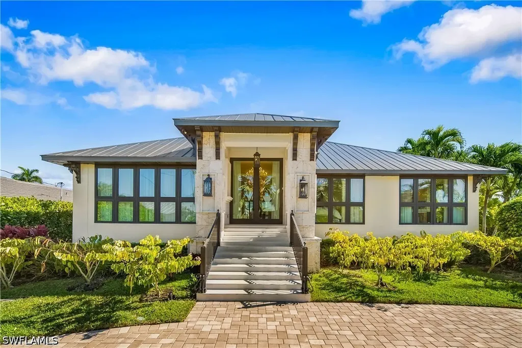 1585 Mullet Lane Naples FL 34102
