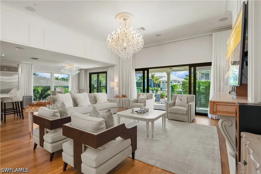 1585 Mullet Lane Naples FL 34102