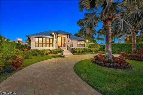 1585 Mullet Lane Naples FL 34102