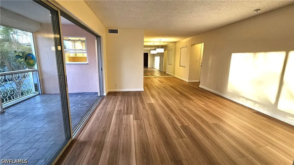 301 6th Avenue S Naples FL 34102