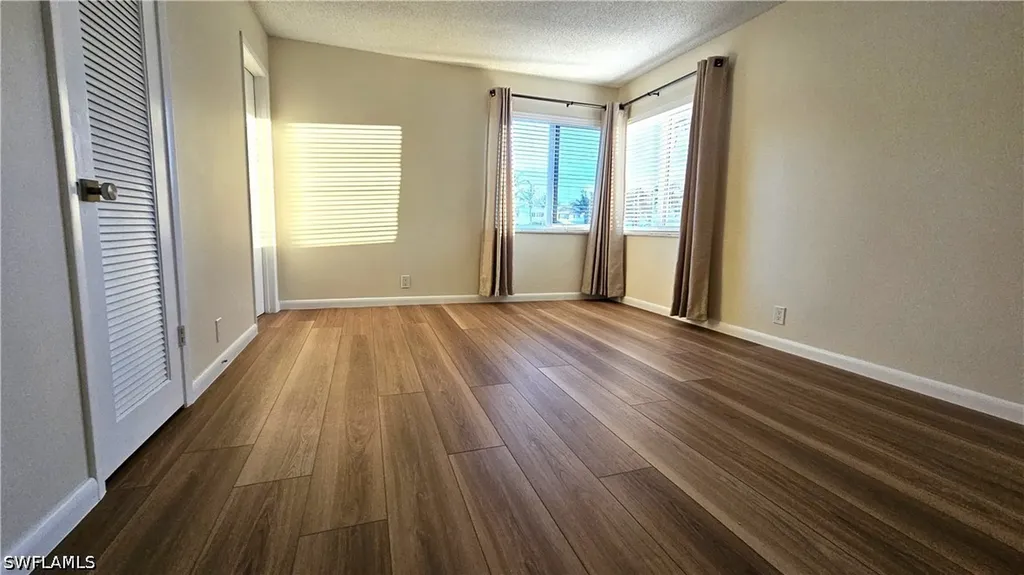 301 6th Avenue S Naples FL 34102