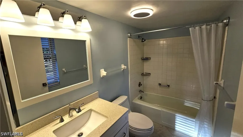 301 6th Avenue S Naples FL 34102
