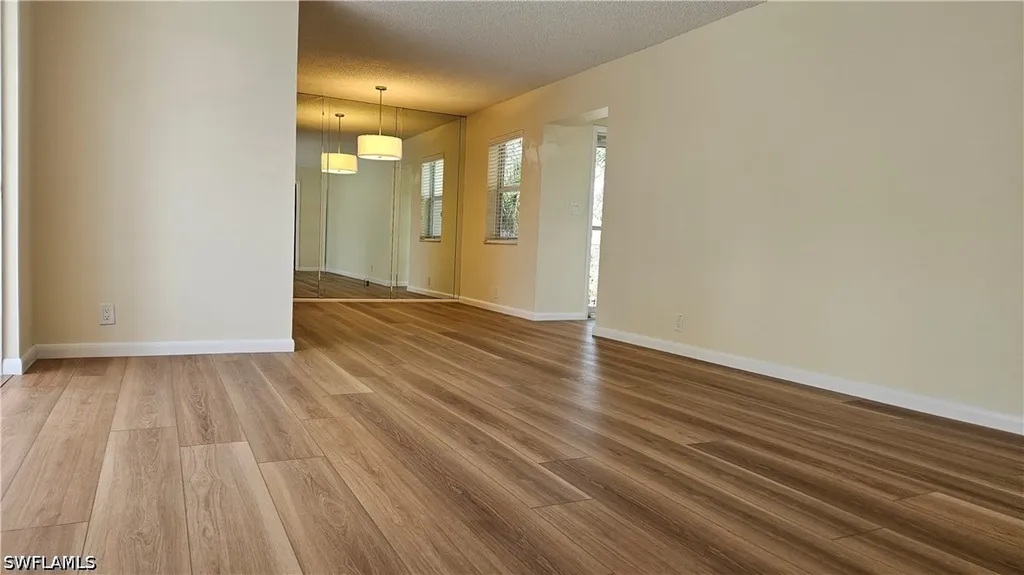 301 6th Avenue S Naples FL 34102