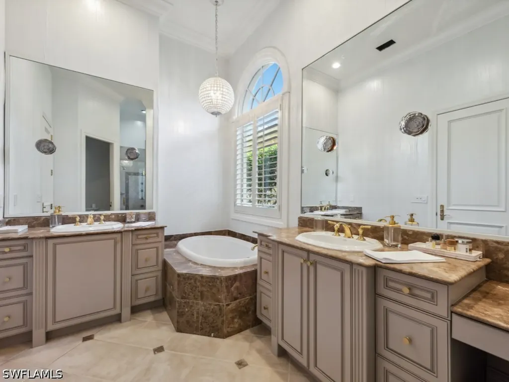 15627 Villoresi Way Naples FL 34110