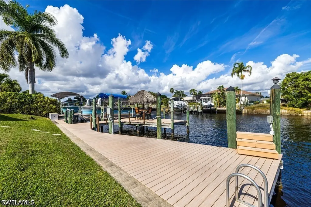 1911 SE 32nd Terrace Cape Coral FL 33904