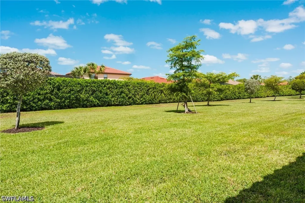 1573 Vizcaya Lane Naples FL 34113