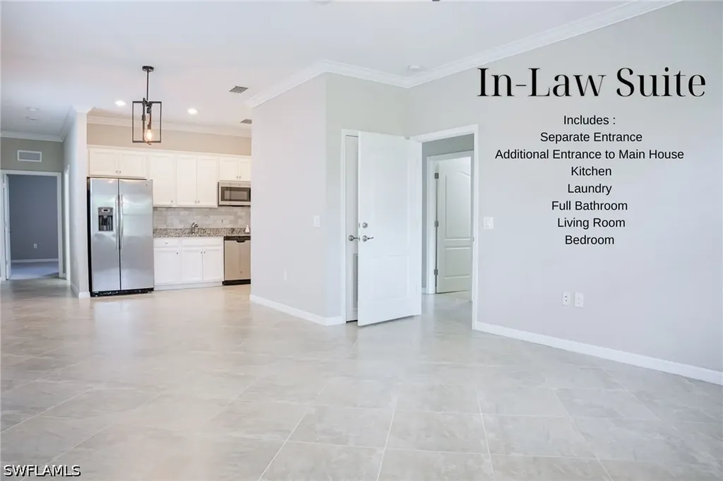 1573 Vizcaya Lane Naples FL 34113