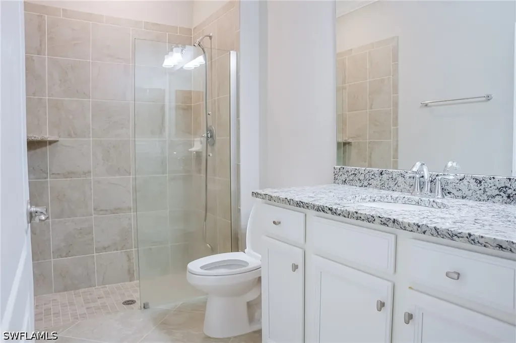 1573 Vizcaya Lane Naples FL 34113