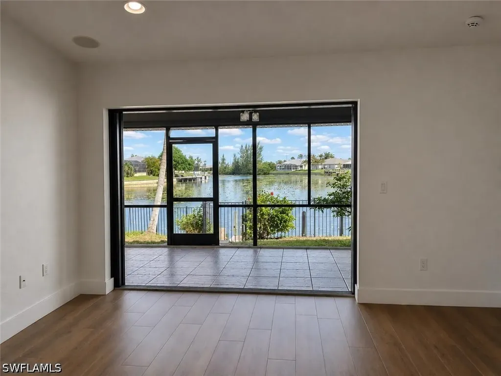 3049 SW 11th Place Cape Coral FL 33914