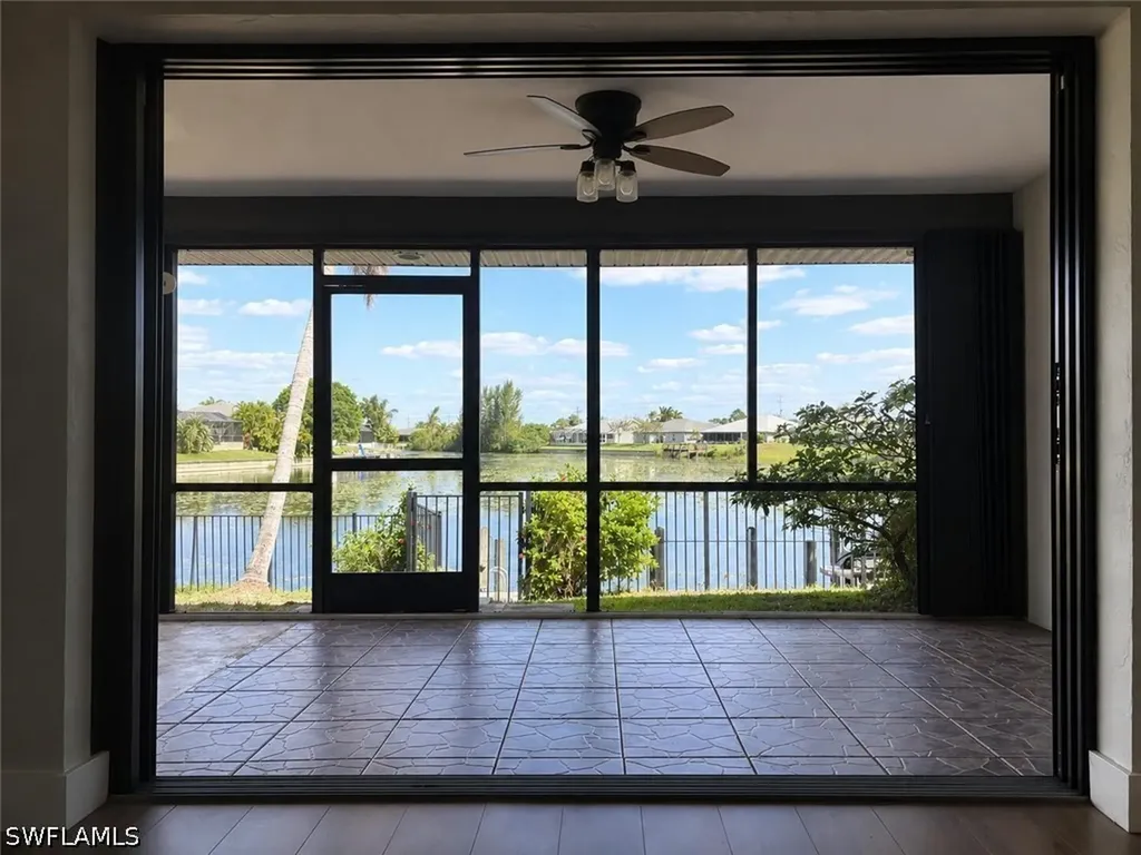 3049 SW 11th Place Cape Coral FL 33914
