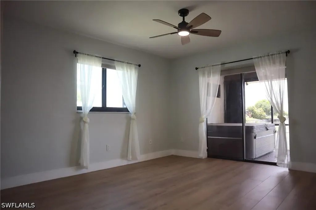 3049 SW 11th Place Cape Coral FL 33914