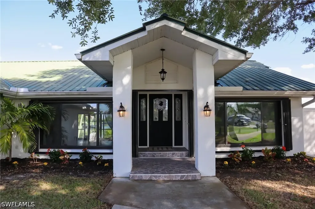 3049 SW 11th Place Cape Coral FL 33914
