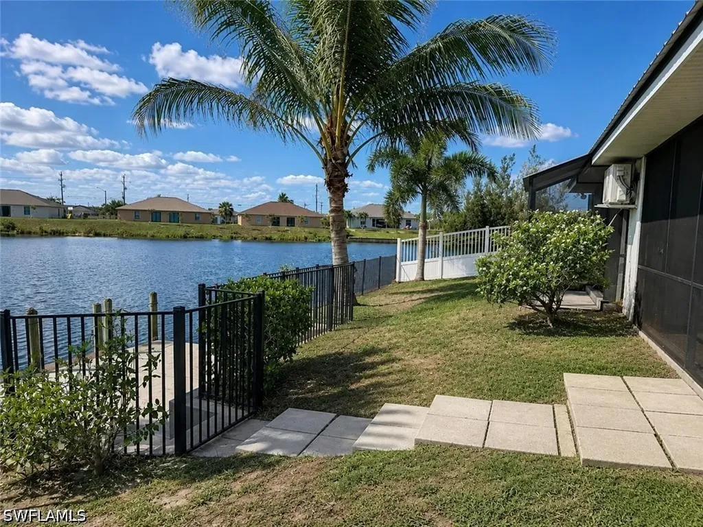 3049 SW 11th Place Cape Coral FL 33914