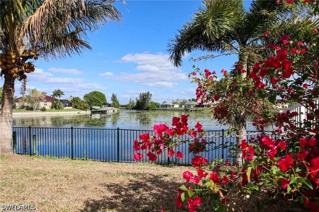 3049 SW 11th Place Cape Coral FL 33914