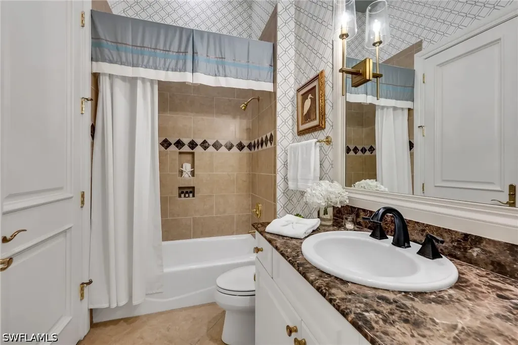 2595 Twinflower Lane Naples FL 34105