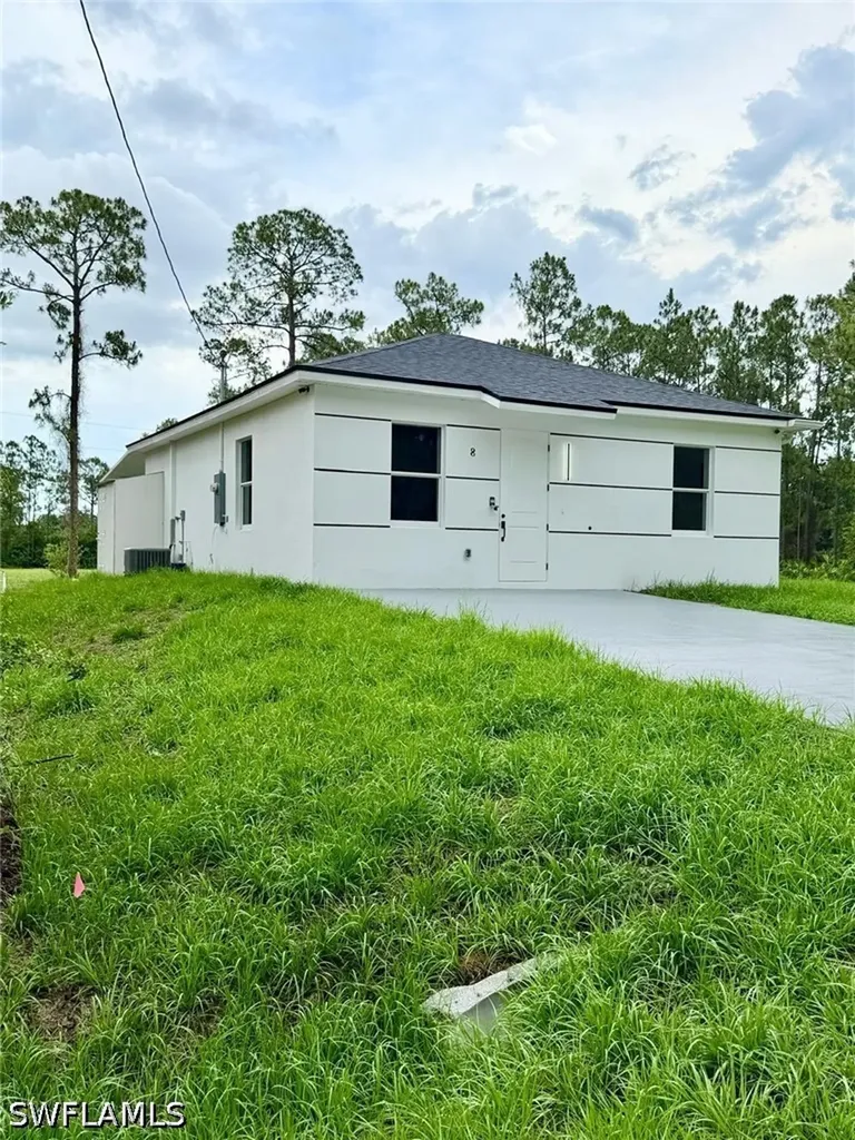 8 Fitch Avenue Lehigh Acres FL 33936