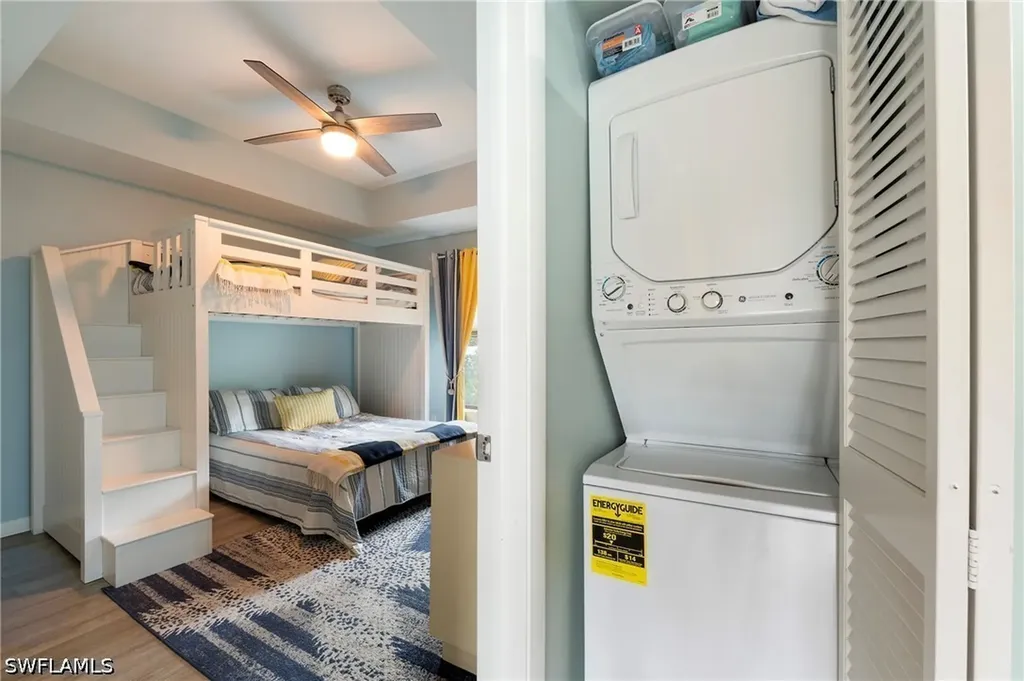 3313 Europa Drive Naples FL 34105