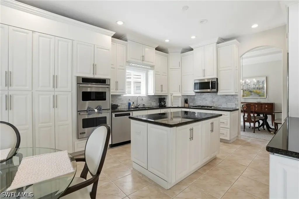 10500 Via Balestri Drive Miromar Lakes FL 33913