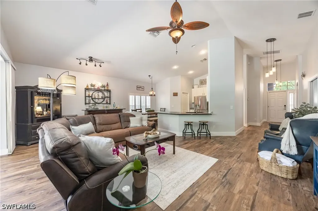 219 Glen Eagle Circle Naples FL 34104
