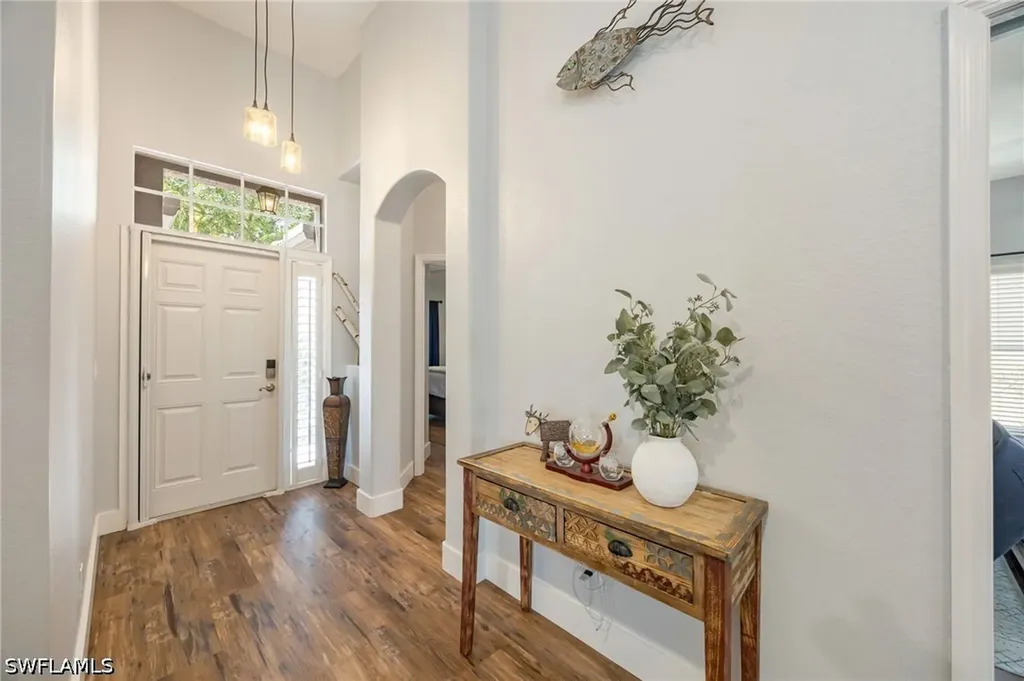 219 Glen Eagle Circle Naples FL 34104
