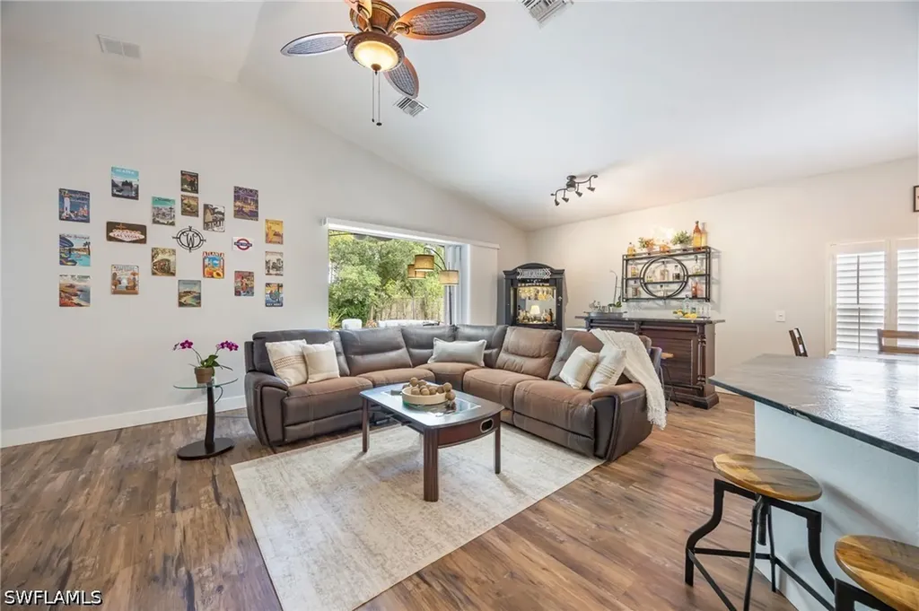 219 Glen Eagle Circle Naples FL 34104