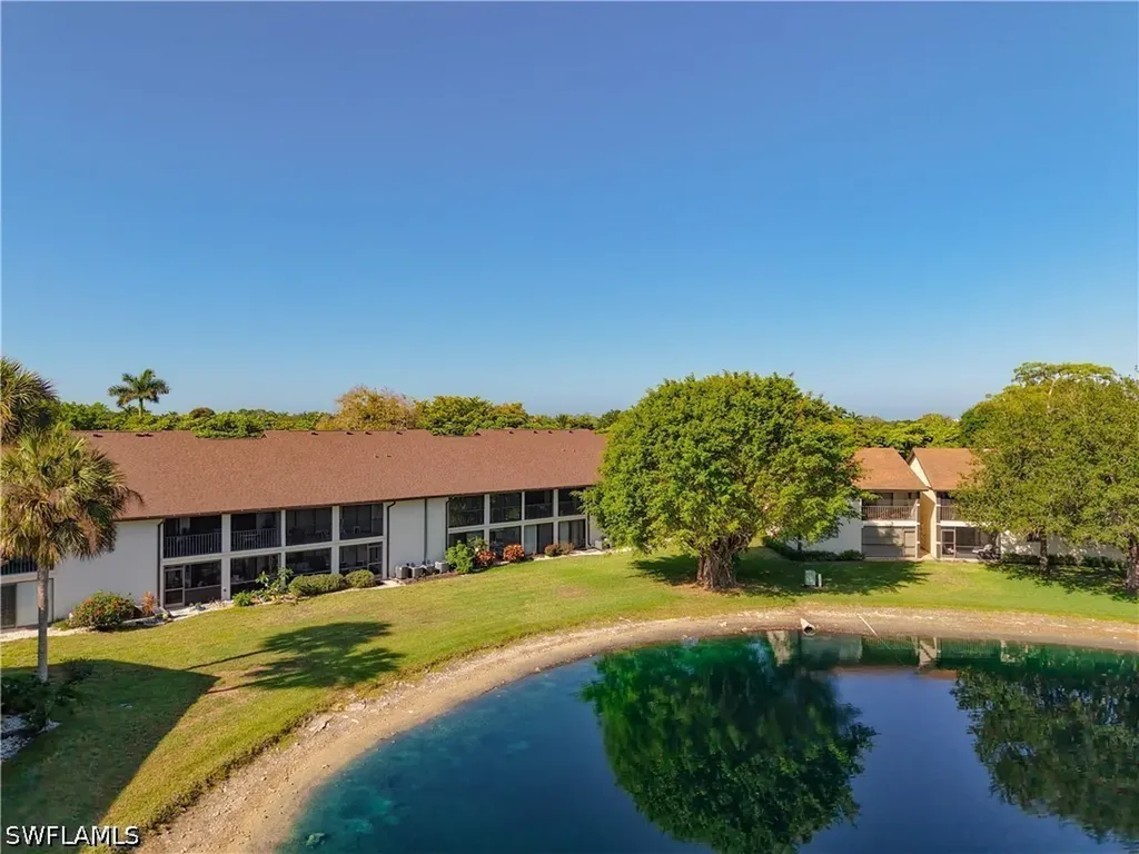 800 Misty Pines Circle Naples FL 34105