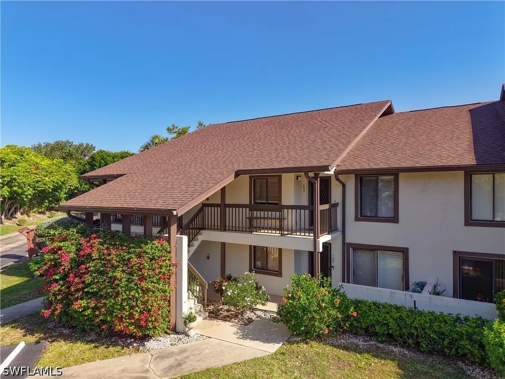 800 Misty Pines Circle Naples FL 34105