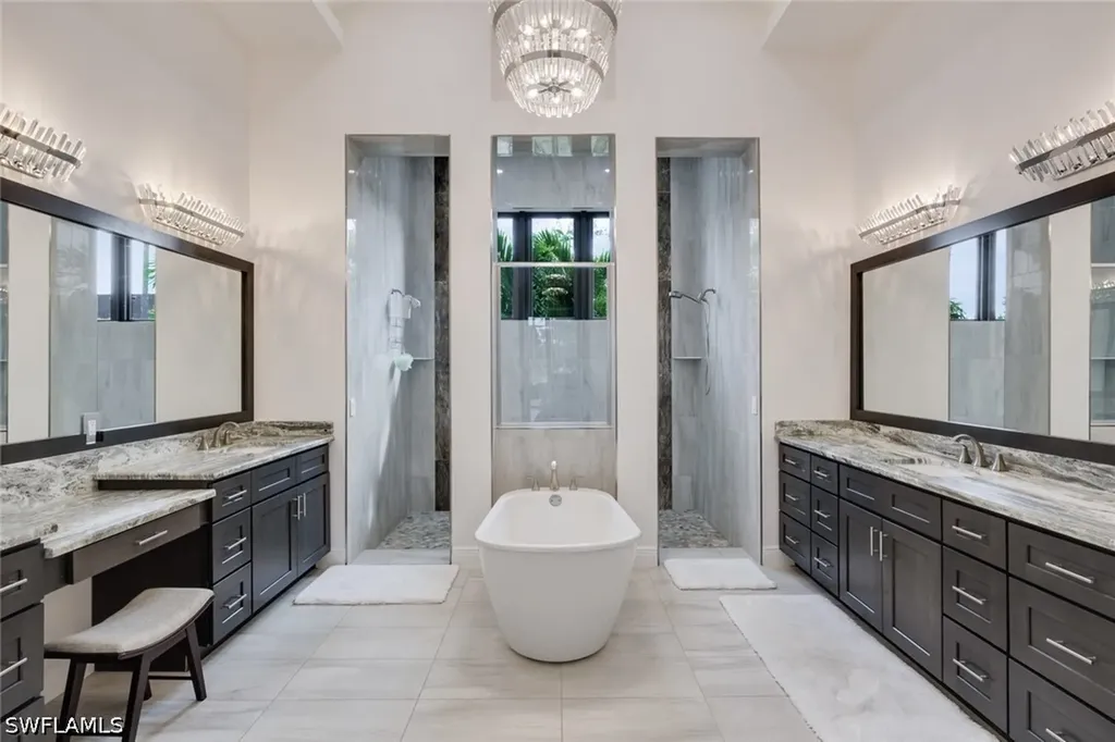 6423 Livingston Woods Lane Naples FL 34109