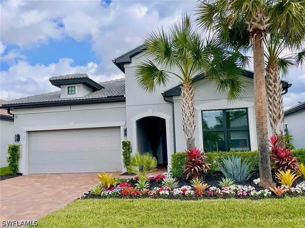 9729 Everglades Drive Naples FL 34120