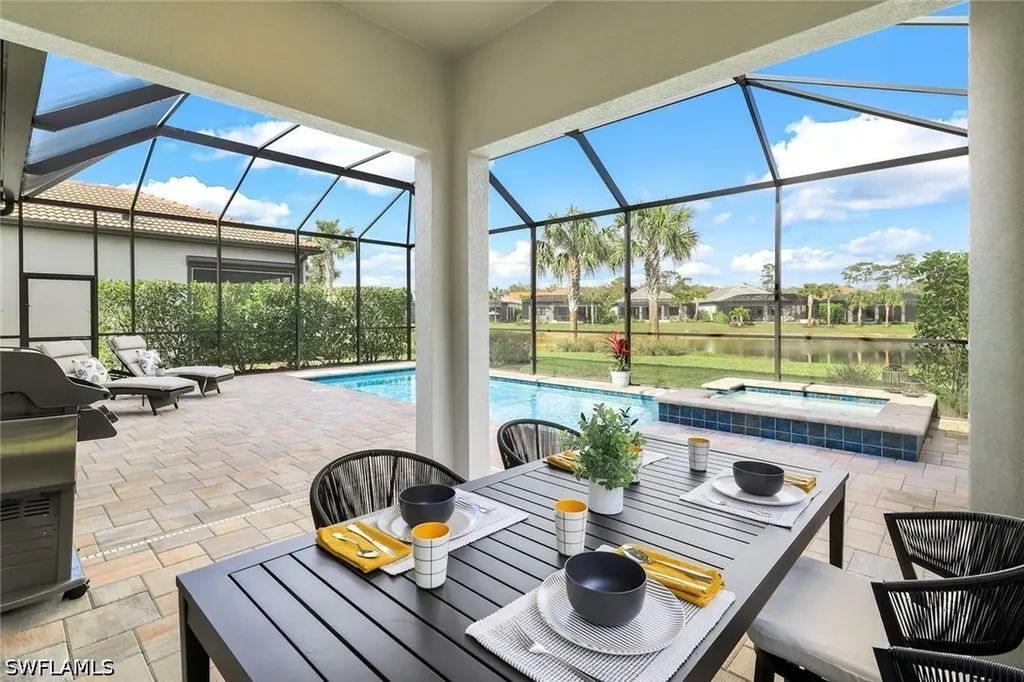 9729 Everglades Drive Naples FL 34120