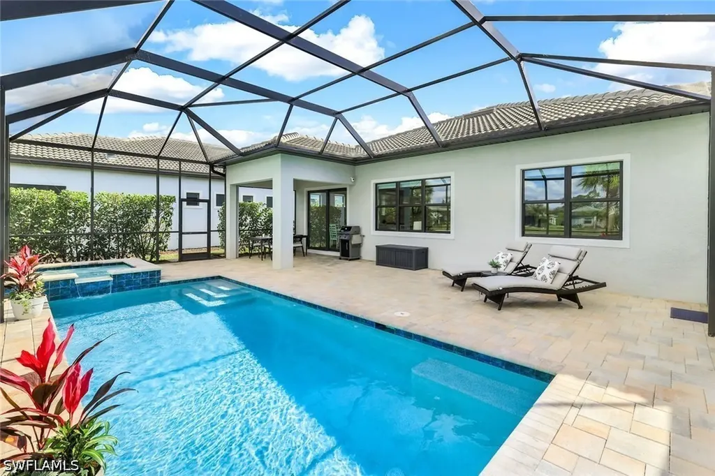 9729 Everglades Drive Naples FL 34120