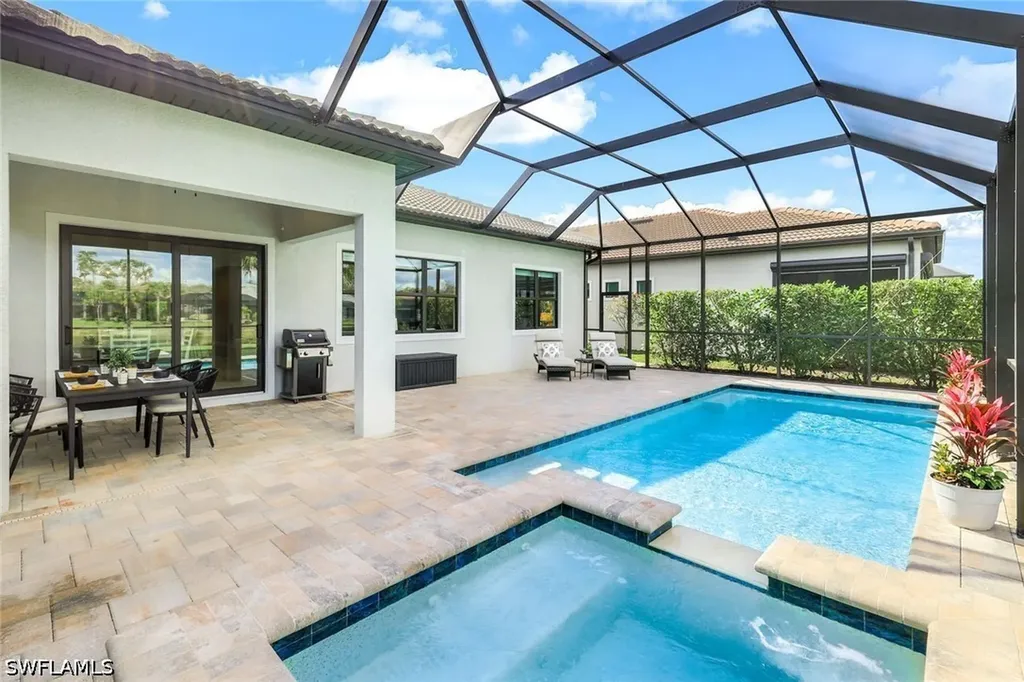 9729 Everglades Drive Naples FL 34120