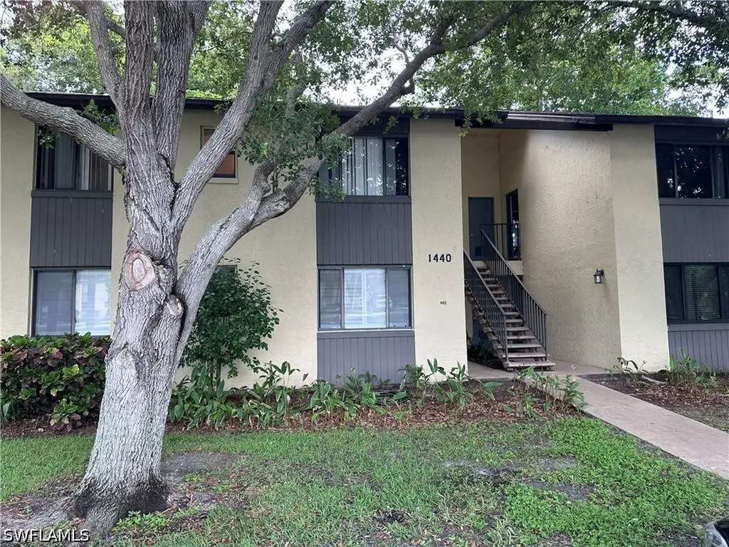 1440 Green Valley Circle W Naples FL 34104