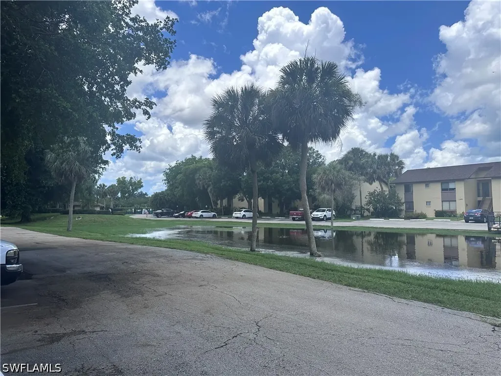 1440 Green Valley Circle W Naples FL 34104