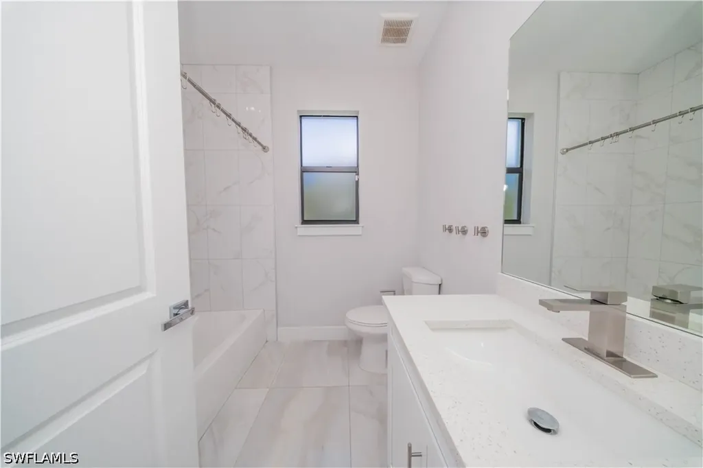 808 37th Avenue NW Naples FL 34120