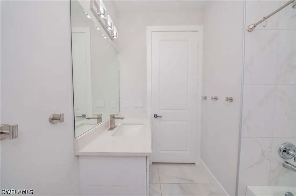 808 37th Avenue NW Naples FL 34120