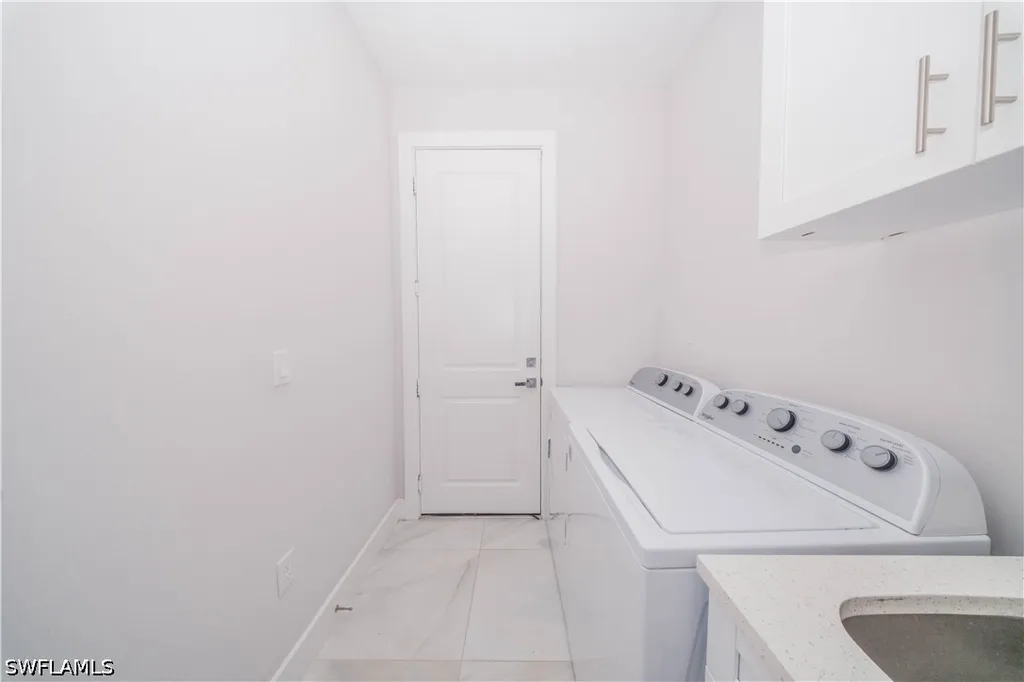 808 37th Avenue NW Naples FL 34120