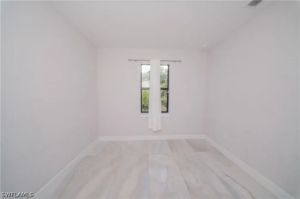 808 37th Avenue NW Naples FL 34120