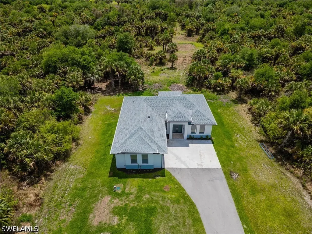 808 37th Avenue NW Naples FL 34120